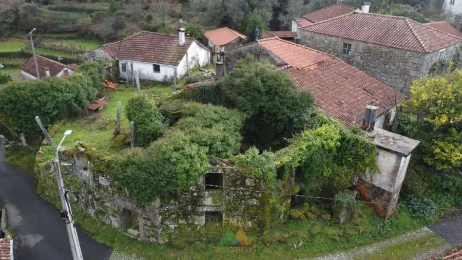 Moradia T5 para Venda em Rio de Moinhos Foto 19