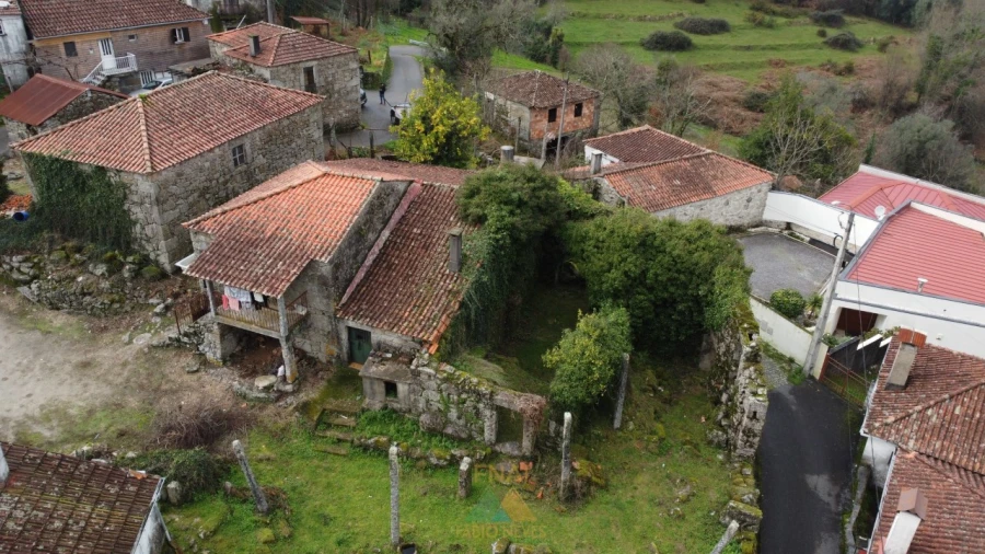 Moradia T5 para Venda em Rio de Moinhos Foto 25