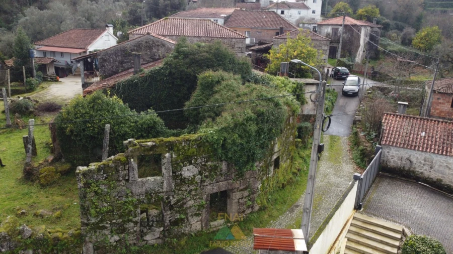 Moradia T5 para Venda em Rio de Moinhos Foto 27