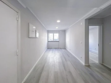 Apartamento T2 para Venda em Benfica