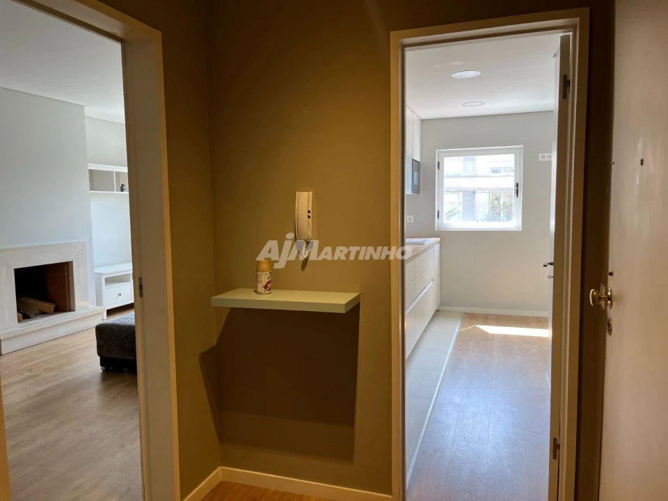 Apartamento T3 para Arrendamento em São Mamede de Infesta e Senhora da Hora Foto 3