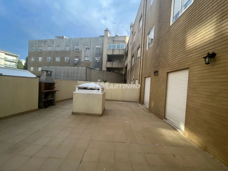 Apartamento T3 para Arrendamento em São Mamede de Infesta e Senhora da Hora Foto 19