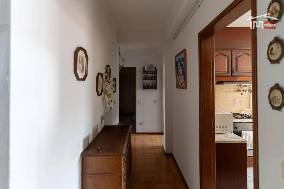 Apartamento T2 para Venda em Nazare Foto 16