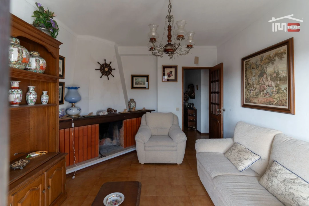 Apartamento T2 para Venda em Nazare Foto 2