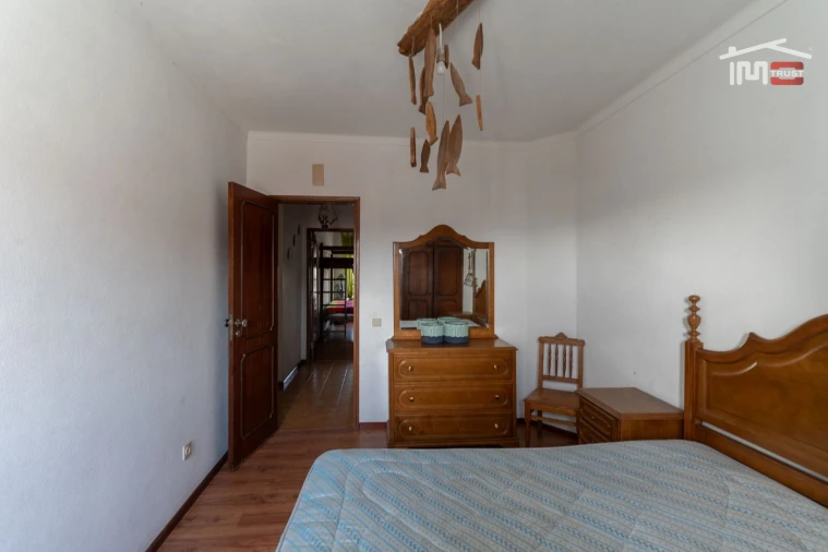 Apartamento T2 para Venda em Nazare Foto 9