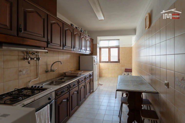 Apartamento T2 para Venda em Nazare Foto 3