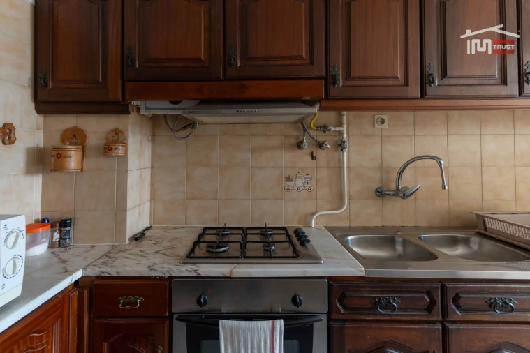 Apartamento T2 para Venda em Nazare Foto 4