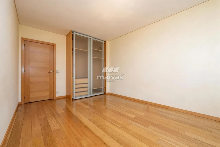 Apartamento T3 para Venda em Nogueira, Fraião e Lamaçães Foto 32