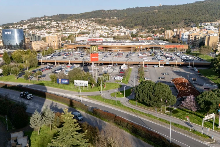 Apartamento T3 para Venda em Nogueira, Fraião e Lamaçães Foto 37