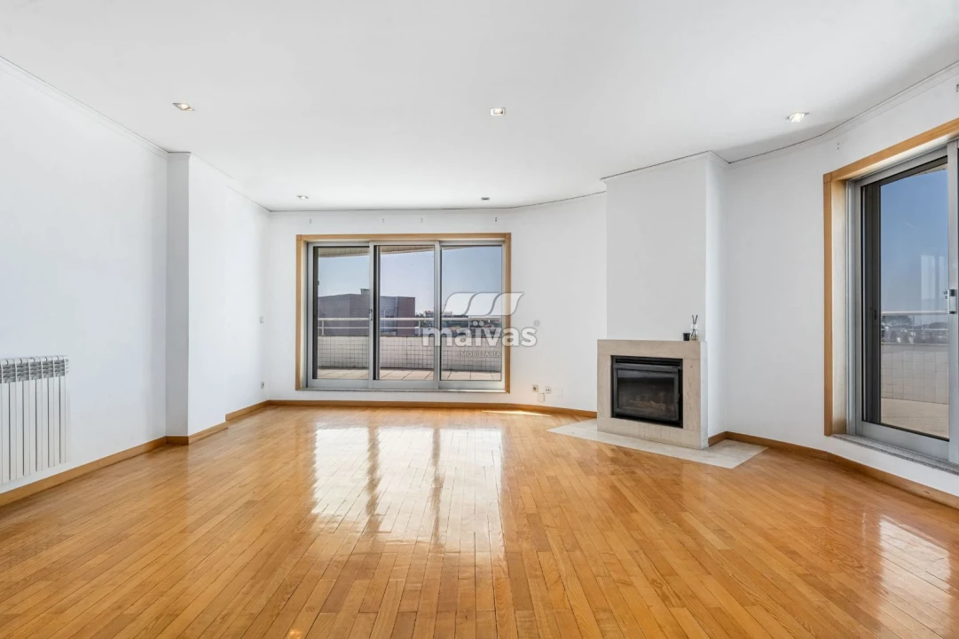 Apartamento T3 para Venda em Ferreiros e Gondizalves Foto 2