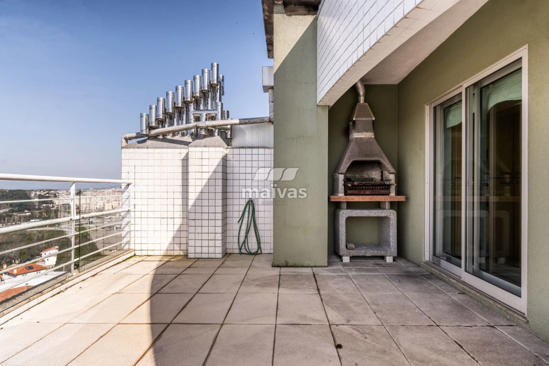 Apartamento T3 para Venda em Ferreiros e Gondizalves Foto 6