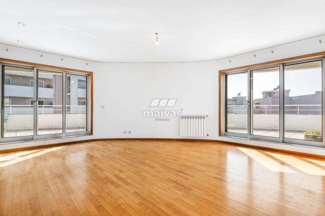 Apartamento T3 para Venda em Ferreiros e Gondizalves Foto 14