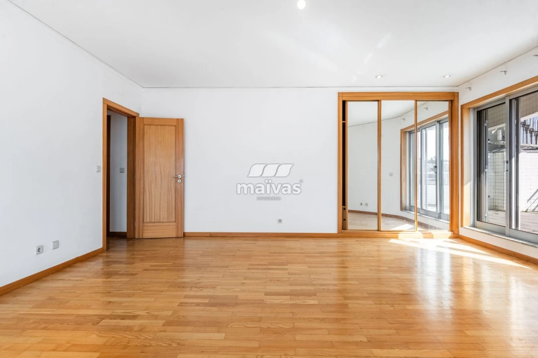 Apartamento T3 para Venda em Ferreiros e Gondizalves Foto 16