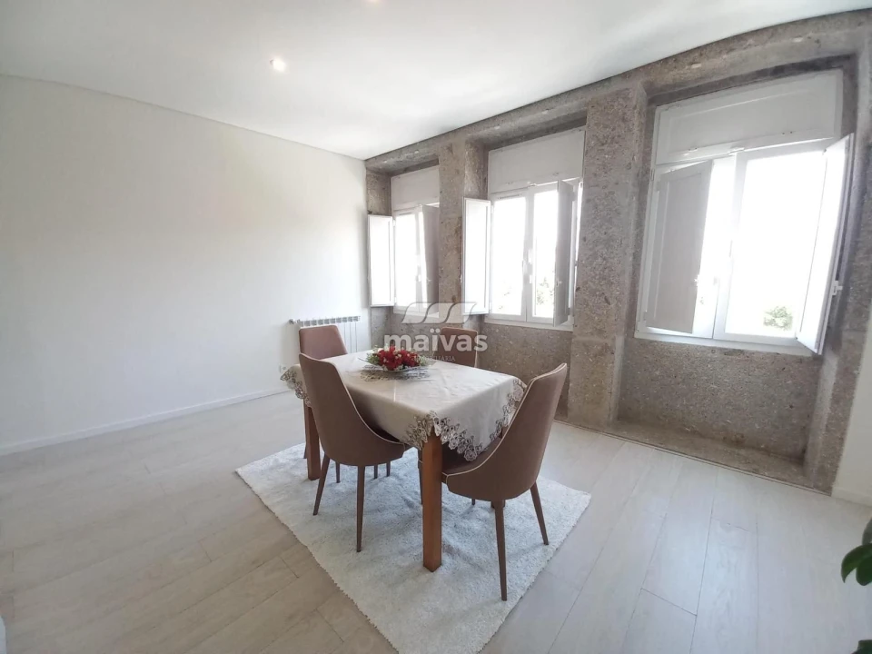 Apartamento T2 para Arrendamento em Braga (São José de São Lázaro e São João do Souto) Foto 6