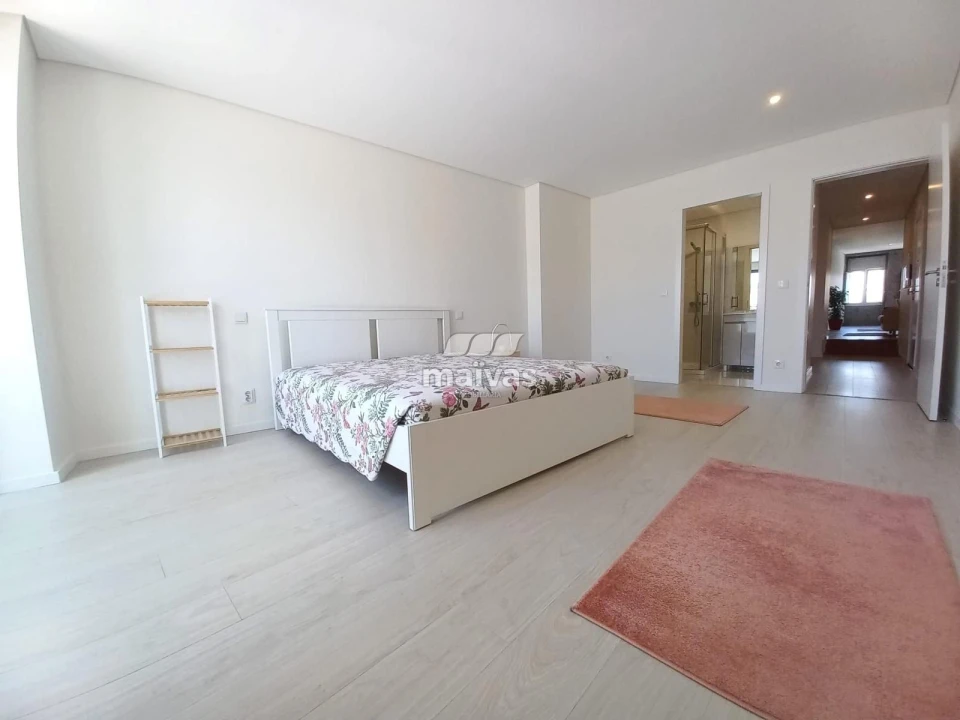 Apartamento T2 para Arrendamento em Braga (São José de São Lázaro e São João do Souto) Foto 14