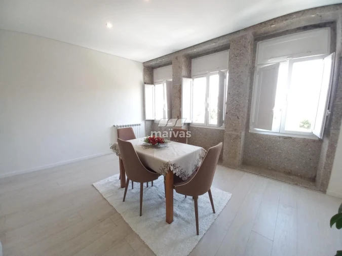 Apartamento T2 para Arrendamento em Braga (São José de São Lázaro e São João do Souto) Foto 6