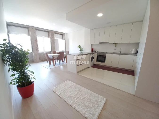 Apartamento T2 para Arrendamento em Braga (São José de São Lázaro e São João do Souto) Foto 9