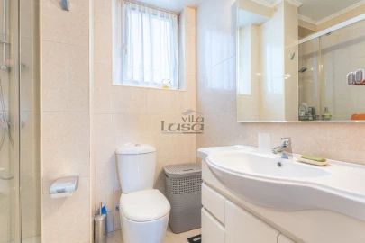 Apartamento T3 para Venda em Lordelo do Ouro e Massarelos
