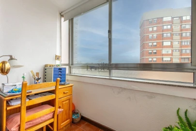 Apartamento T3 para Venda em Lordelo do Ouro e Massarelos