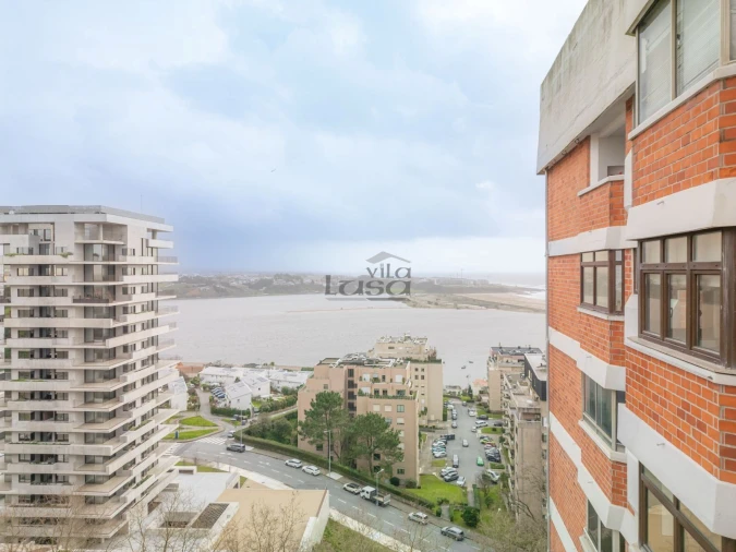 Apartamento T3 para Venda em Lordelo do Ouro e Massarelos Foto 1