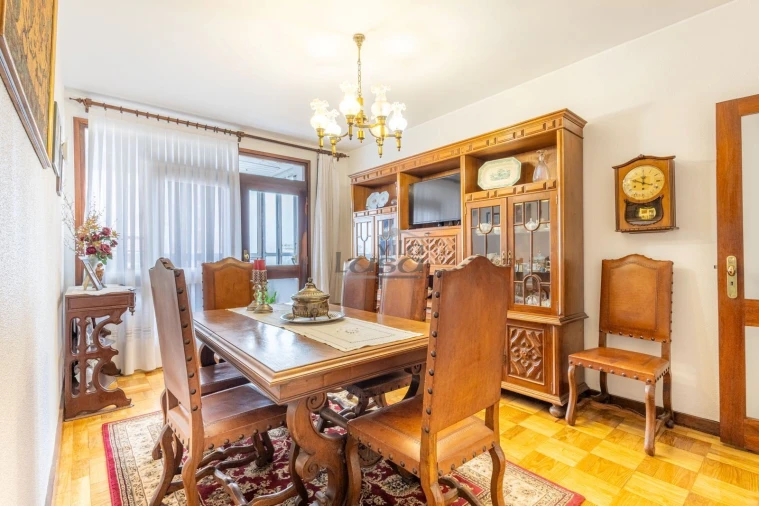 Apartamento T3 para Venda em Lordelo do Ouro e Massarelos Foto 13