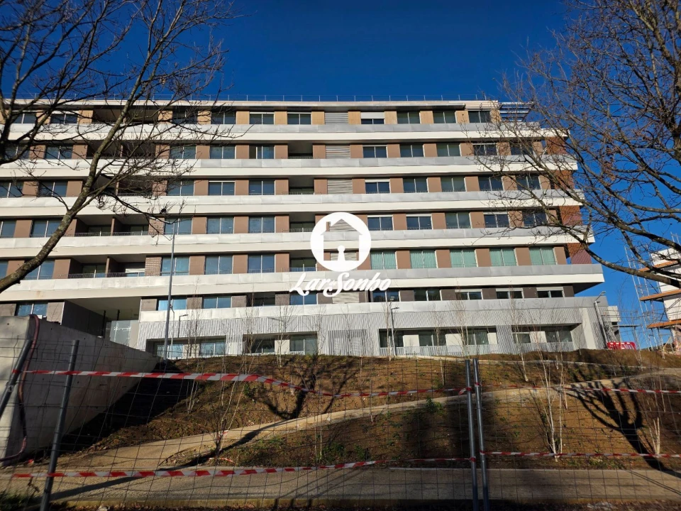 Apartamento T2 para Venda em Cidade da Maia Foto 13