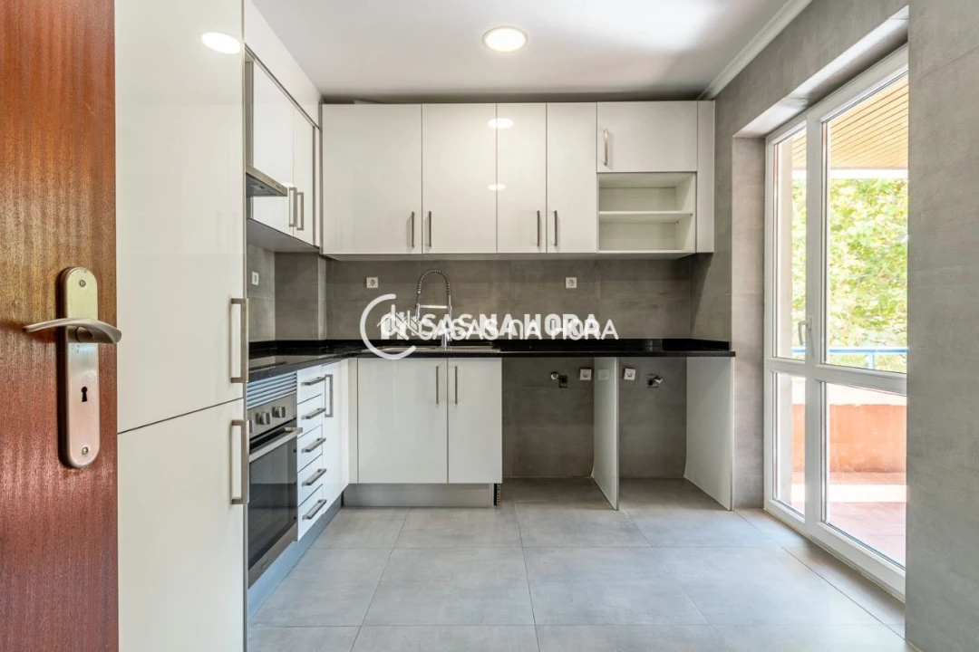 Apartamento T2 para Arrendamento em Oeiras e São Julião da Barra, Paço de Arcos e Caxias Foto 7