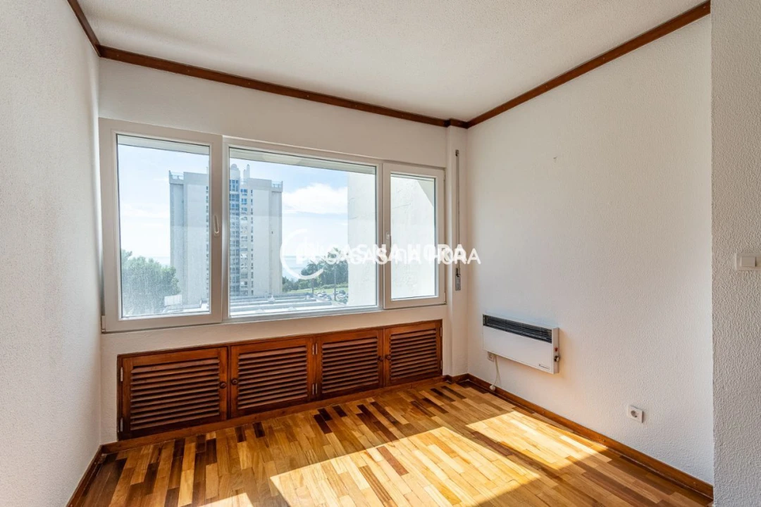 Apartamento T2 para Arrendamento em Oeiras e São Julião da Barra, Paço de Arcos e Caxias Foto 14