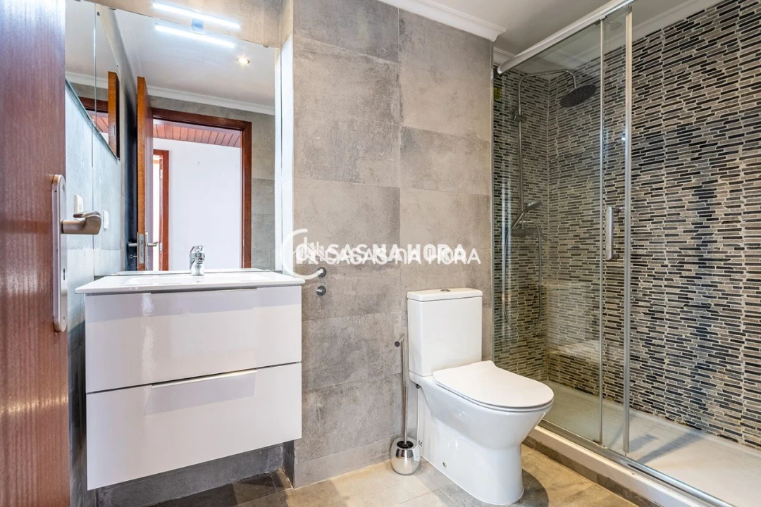 Apartamento T2 para Arrendamento em Oeiras e São Julião da Barra, Paço de Arcos e Caxias Foto 16