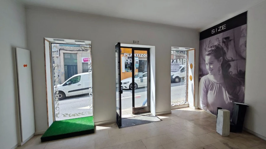 Loja para Arrendamento em Bonfim