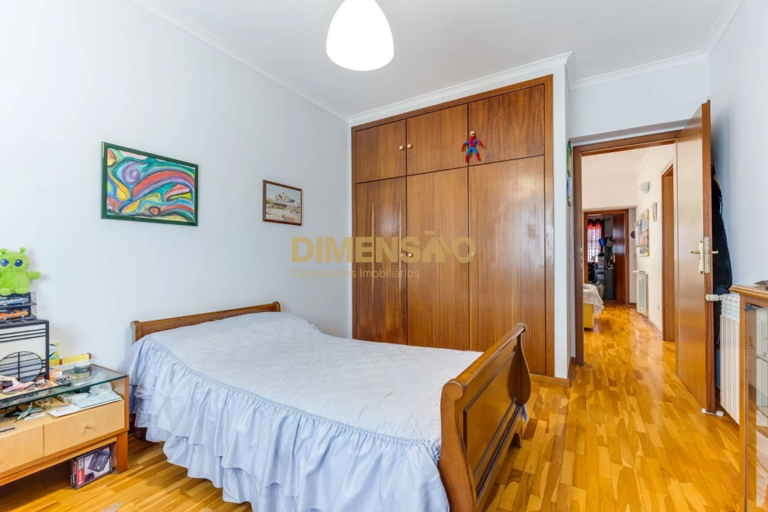 Moradia T4 para Venda em Custóias, Leça do Balio e Guifões Foto 12