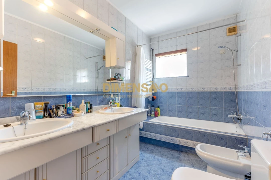 Moradia T4 para Venda em Custóias, Leça do Balio e Guifões Foto 19