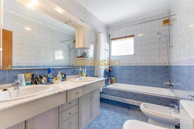 Moradia T4 para Venda em Custóias, Leça do Balio e Guifões Foto 19