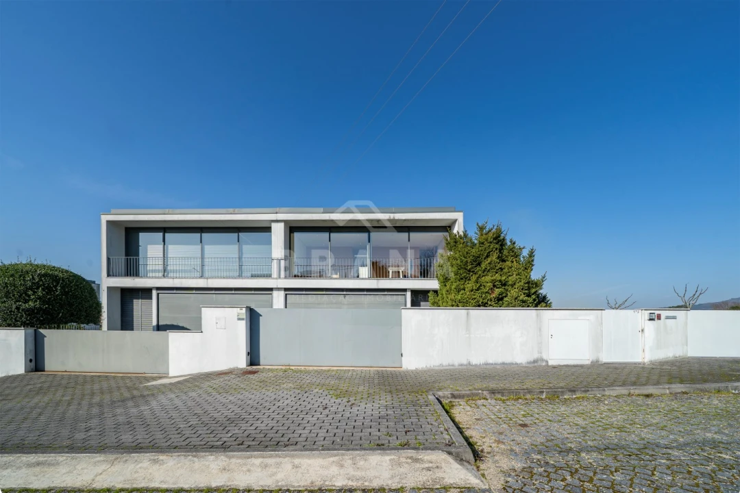 Moradia T4 para Venda em Bico Foto 1