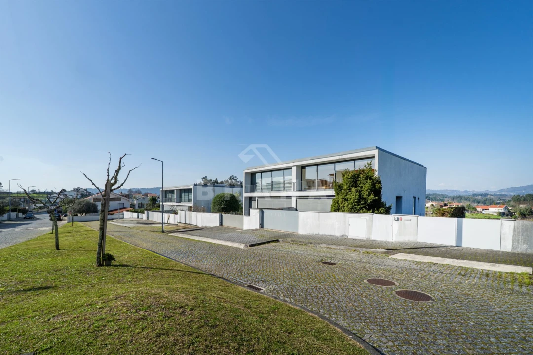 Moradia T4 para Venda em Bico Foto 2