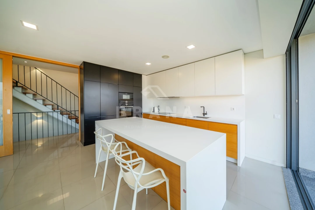 Moradia T4 para Venda em Bico Foto 9