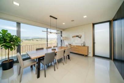 Moradia T4 para Venda em Bico