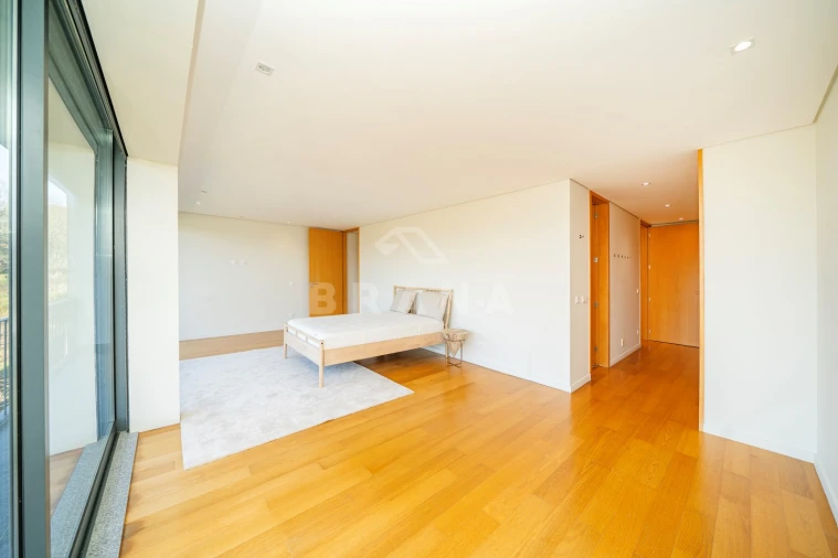 Moradia T4 para Venda em Bico Foto 23