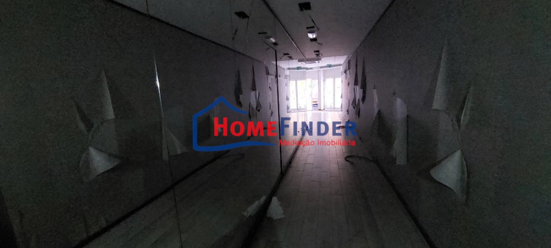 Loja para Arrendamento em Braga (São José de São Lázaro e São João do Souto) Foto 36