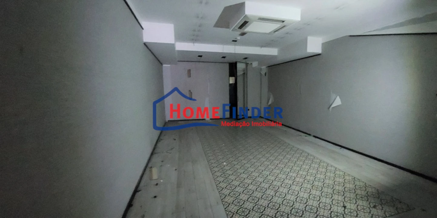 Loja para Arrendamento em Braga (São José de São Lázaro e São João do Souto) Foto 11