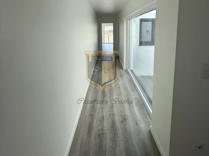 Moradia T2 para Venda em Santa Maria, São Pedro e Matacães Foto 11