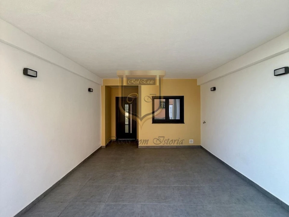 Moradia T2 para Venda em Santa Maria, São Pedro e Matacães Foto 3