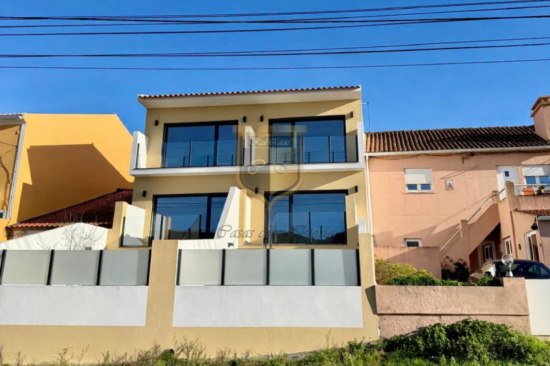 Moradia T2 para Venda em Santa Maria, São Pedro e Matacães Foto 1