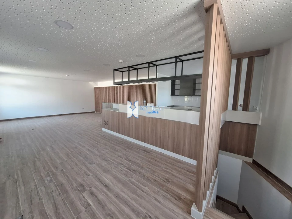 Loja para Arrendamento em Airo Foto 1