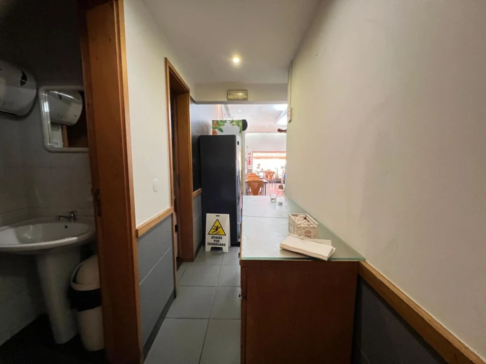Loja para Trespasse em Cidade da Maia Foto 10