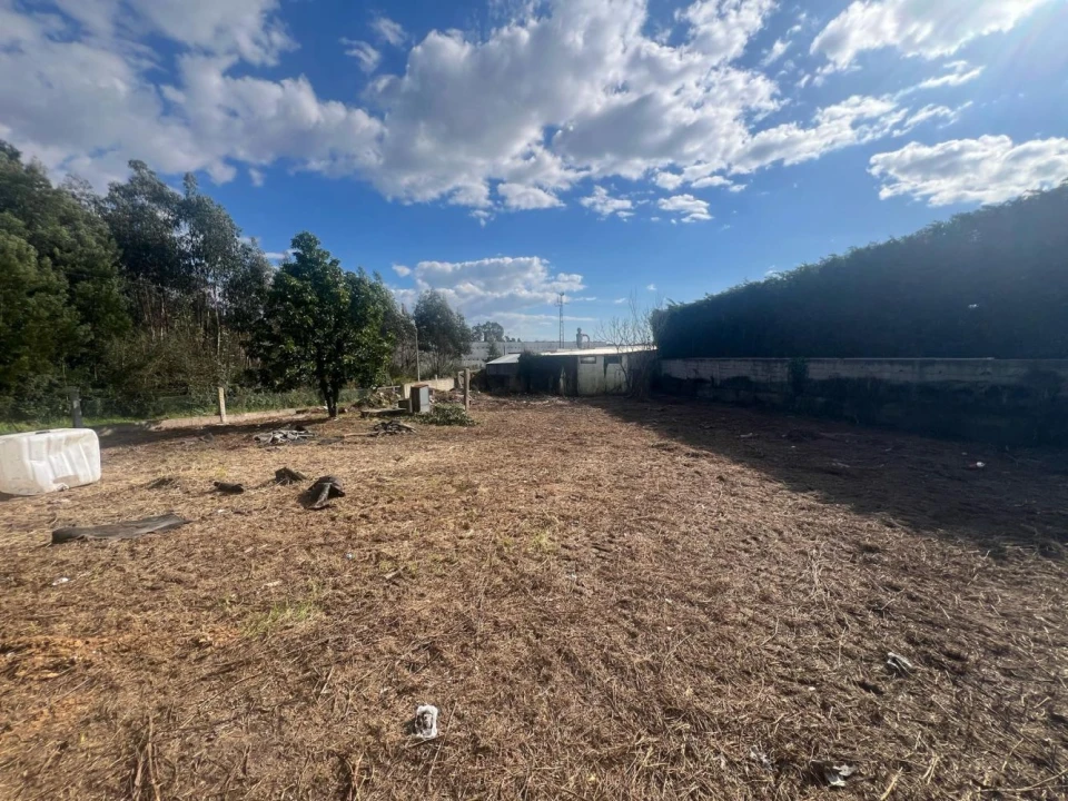 Terreno para Venda em Castêlo da Maia Foto 5