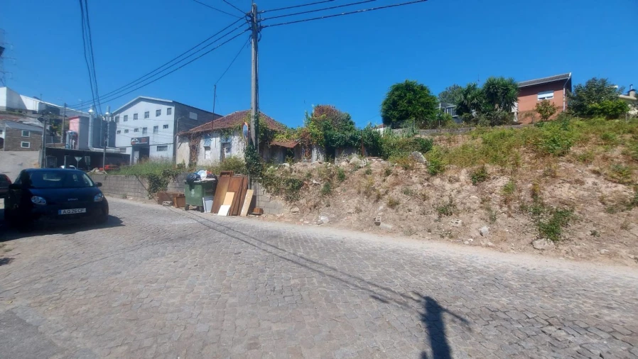 Terreno para Venda em Rebordosa Foto 4