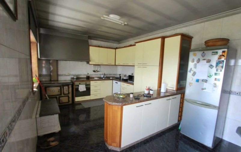 Moradia T4 para Venda em Gandra Foto 4