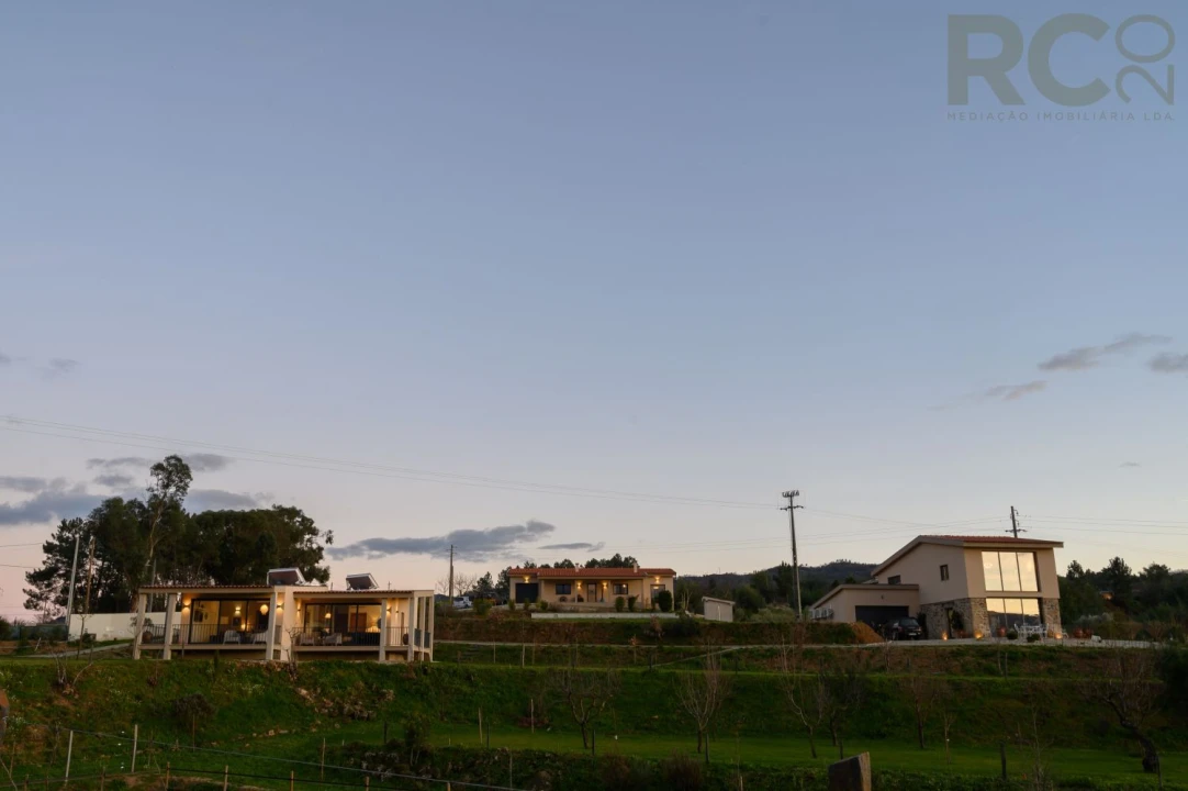 Quinta T0 para Venda em Ferro Foto 13