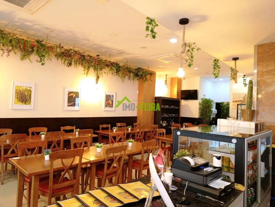 Loja para Trespasse em Santa Maria da Feira, Travanca, Sanfins e Espargo Foto 10